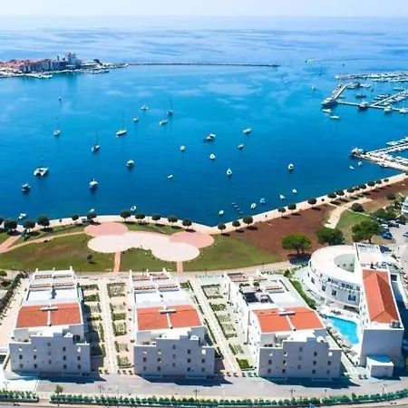 Supreme Studio Apartment Bijoux Umag Exterior photo